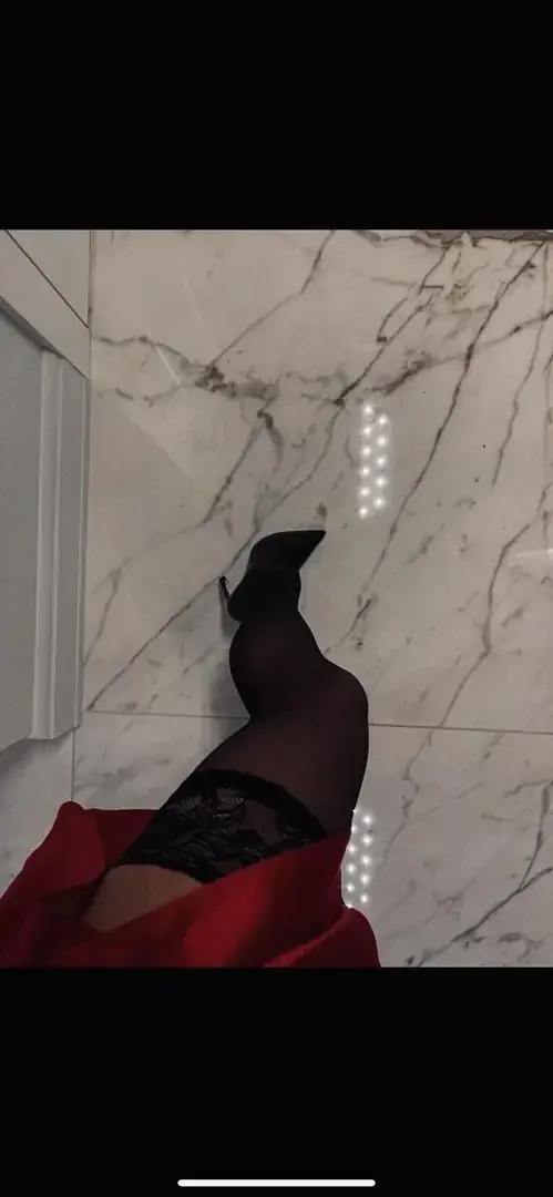 Leak & nude 1 — Pasdeblasse