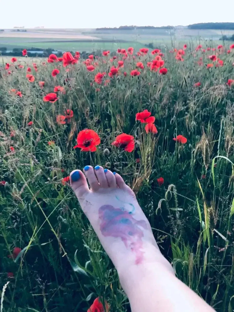 Leak & nude 2 — Flowerbarefeet