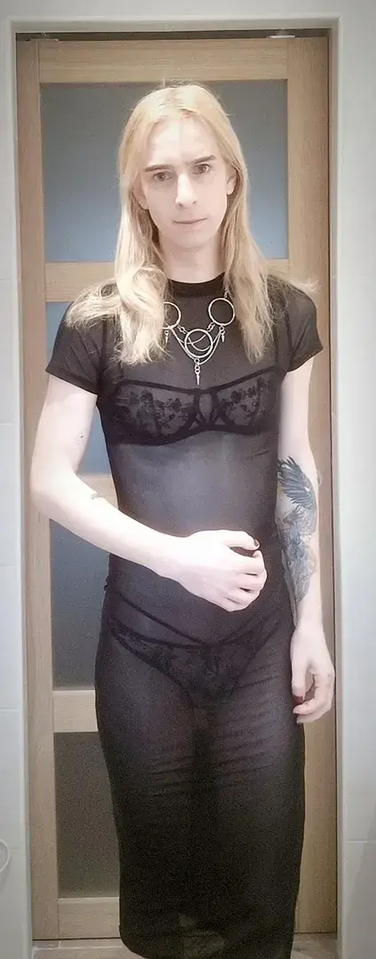 La transparence, c'est l'art de dévoiler sans trop en montrer.  Laissez votre lingerie être la pièce maîtresse de votre look ! Quelle pièce préférez-vous ?~Sheerness is the art of revealing without showing too much.  Let your lingerie be the highlight of your look! Which piece is your favorite?