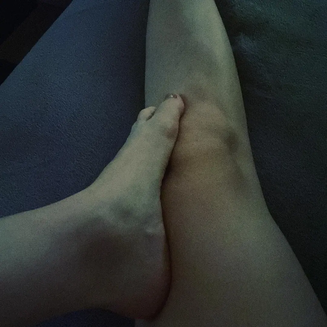 Leak & nude 5 — Fetichiste_girl