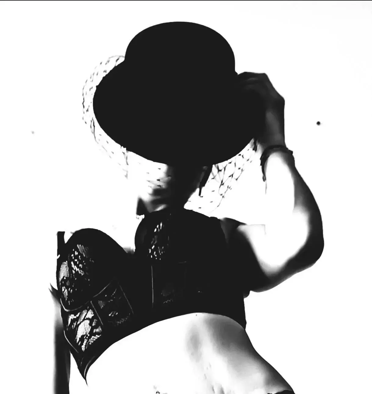 Leak & nude 4 — Laureliana