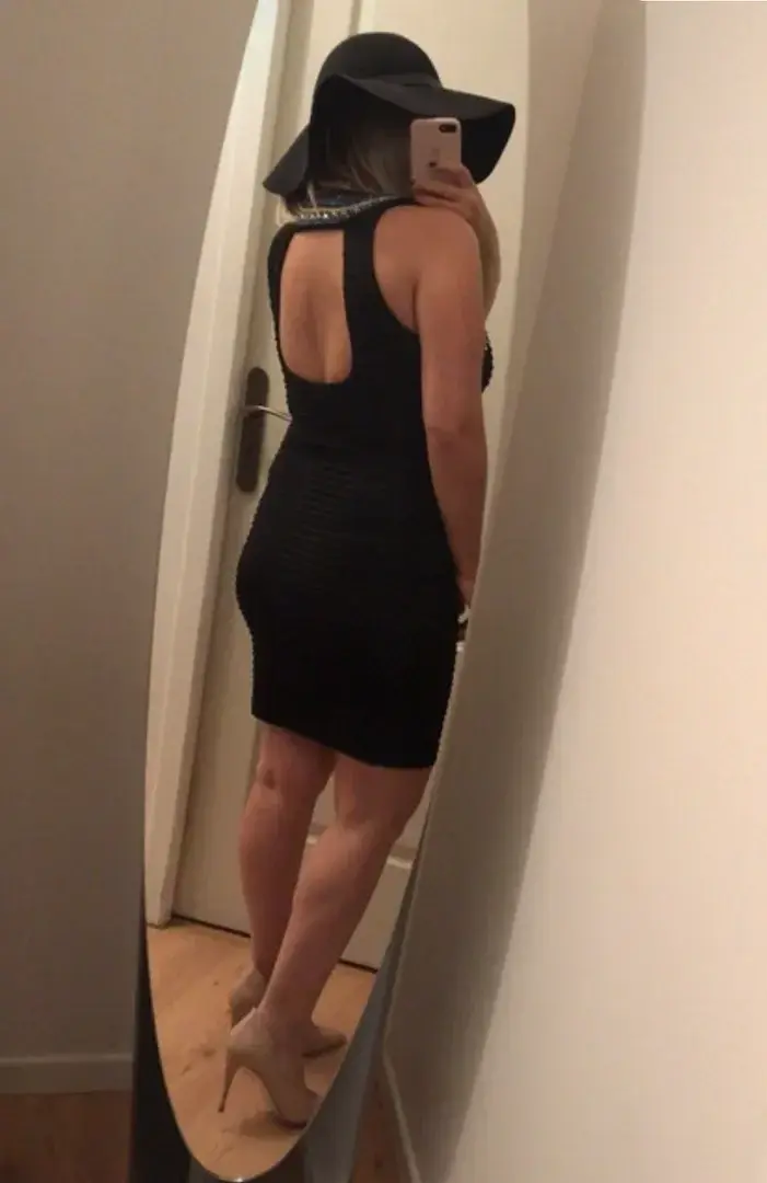 Leak & nude 1 — Angelinademone69