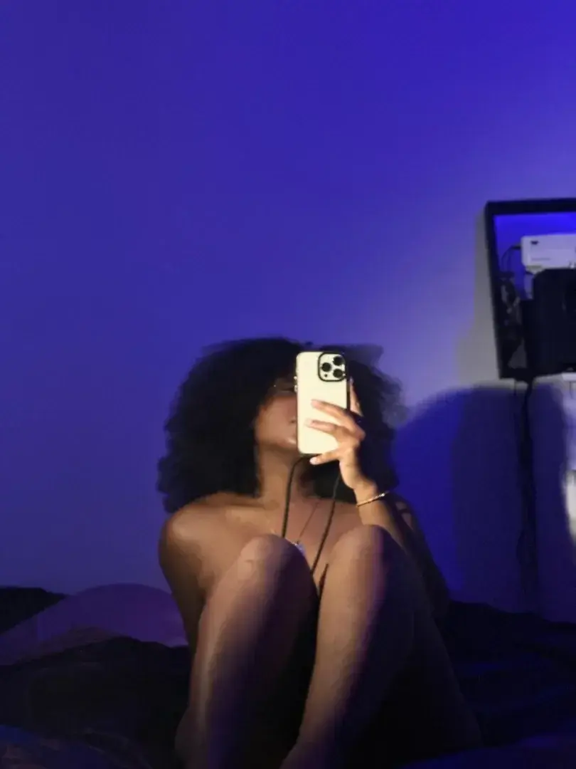 Leak & nude 2 — Tisinow