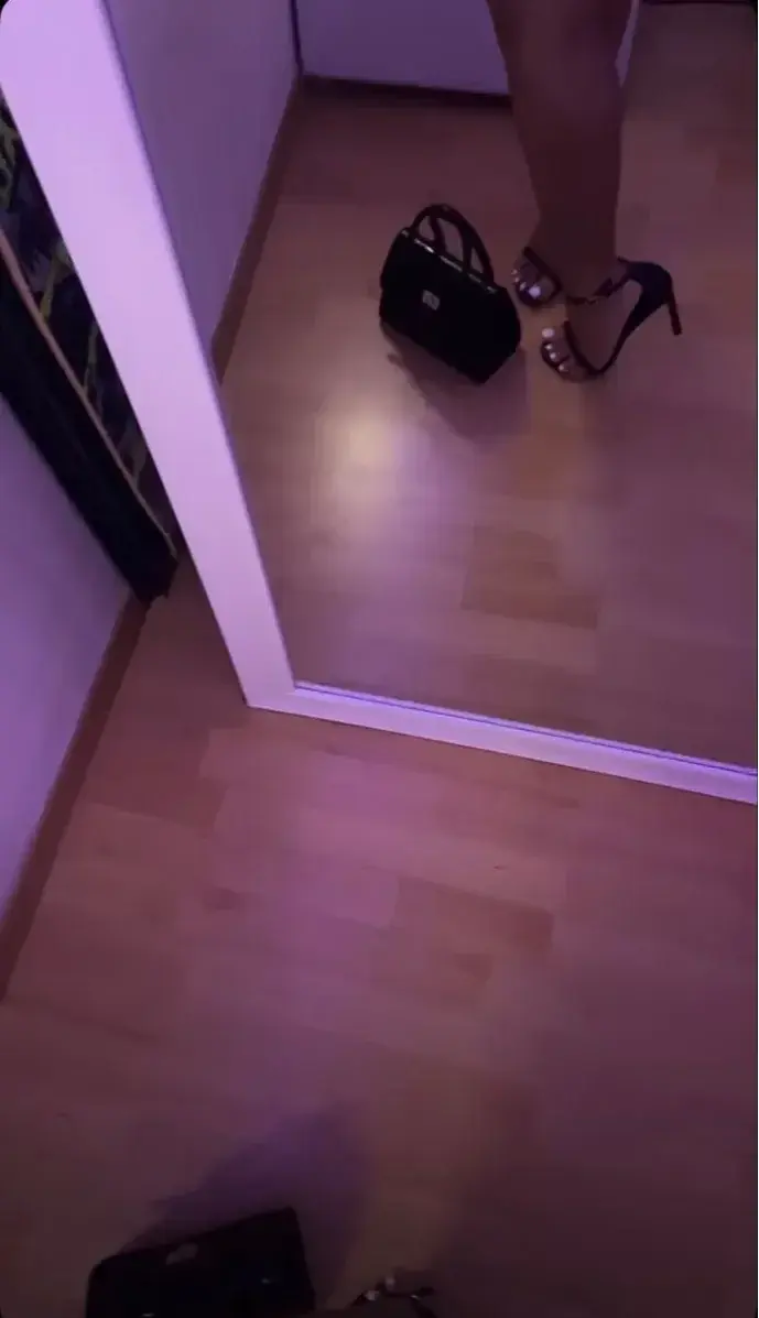 Leak & nude 1 — Beautyfeet_0
