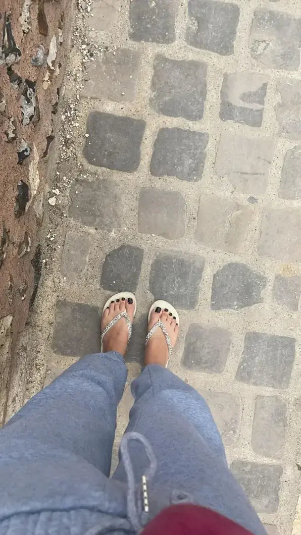 Leak & nude 3 — Pieds-dune-blonde