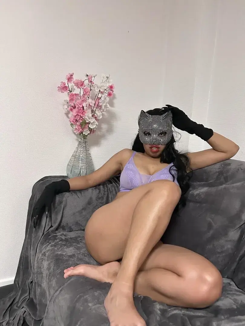 Leak & nude 2 — Ebony_raven
