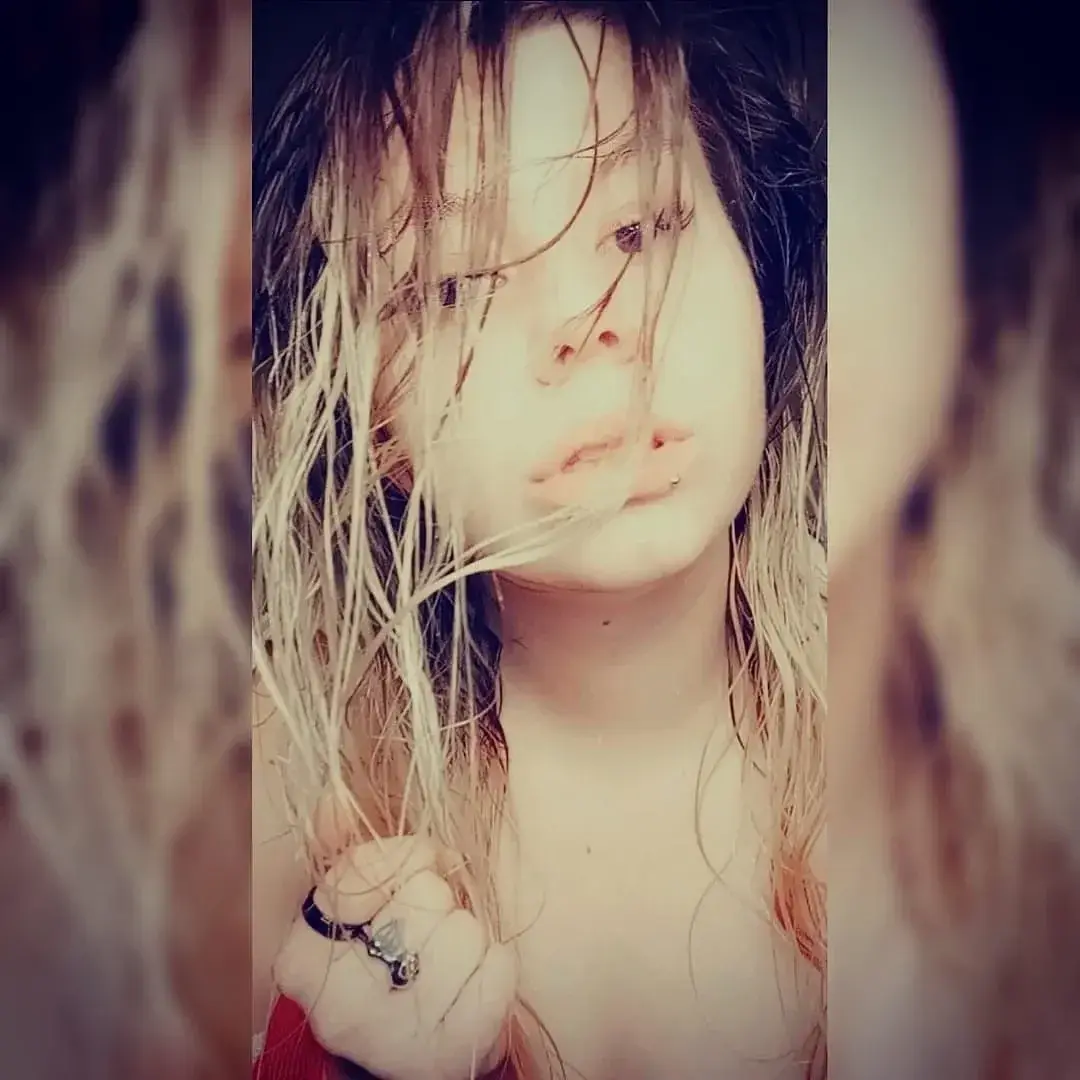 Suivez moii aussii sur mon insta @destineetannante