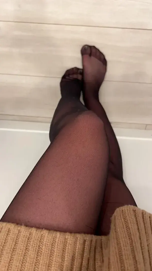 Leak & nude 4 — _douceurdespieds_