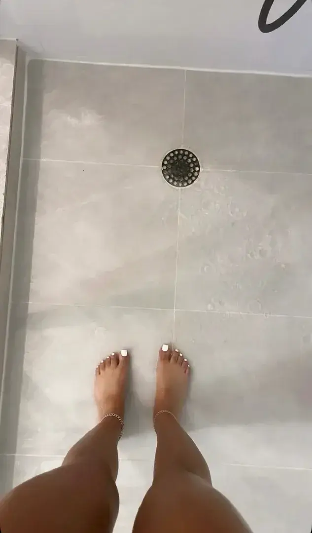 Leak & nude 2 — 691_00