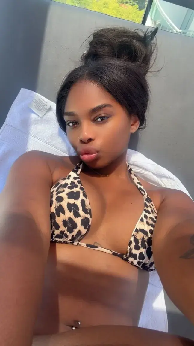 Leak & nude 4 — Thedoll