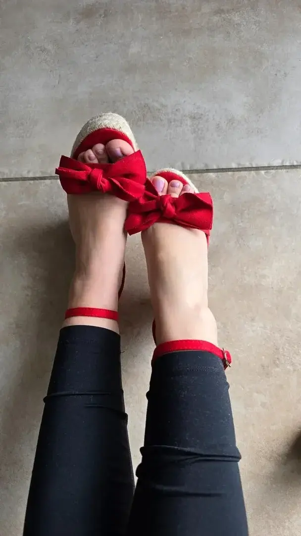 Leak & nude 1 — _feetgirl_04