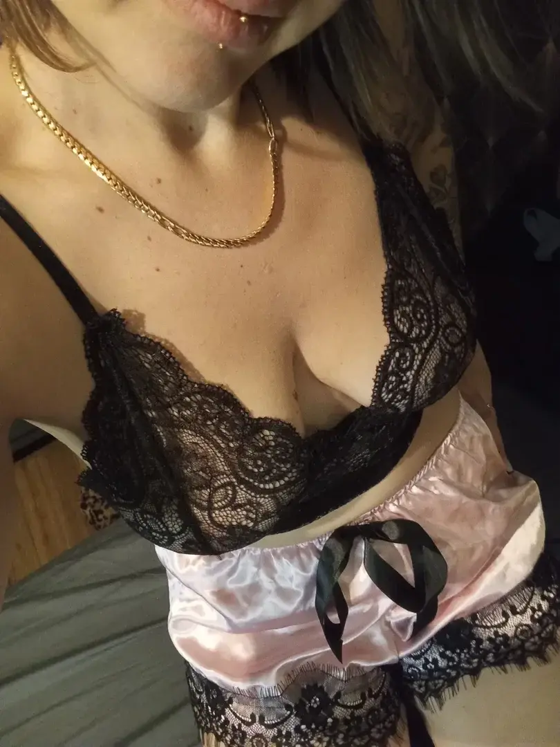 Leak & nude MYM — Sexyshanna58 : « Vien voir mon feed et abonne toi , code promo SHANNA80 😍 » (MYM)