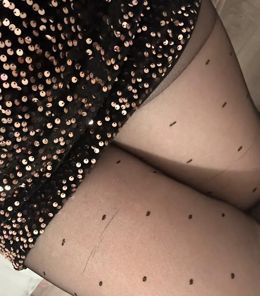 Leak & nude 4 — Serena_secretaire_sexy