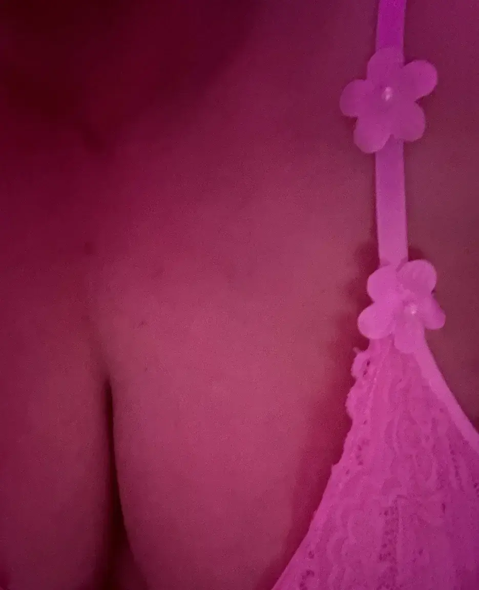 Pinky 🌸#boobs #grosseins