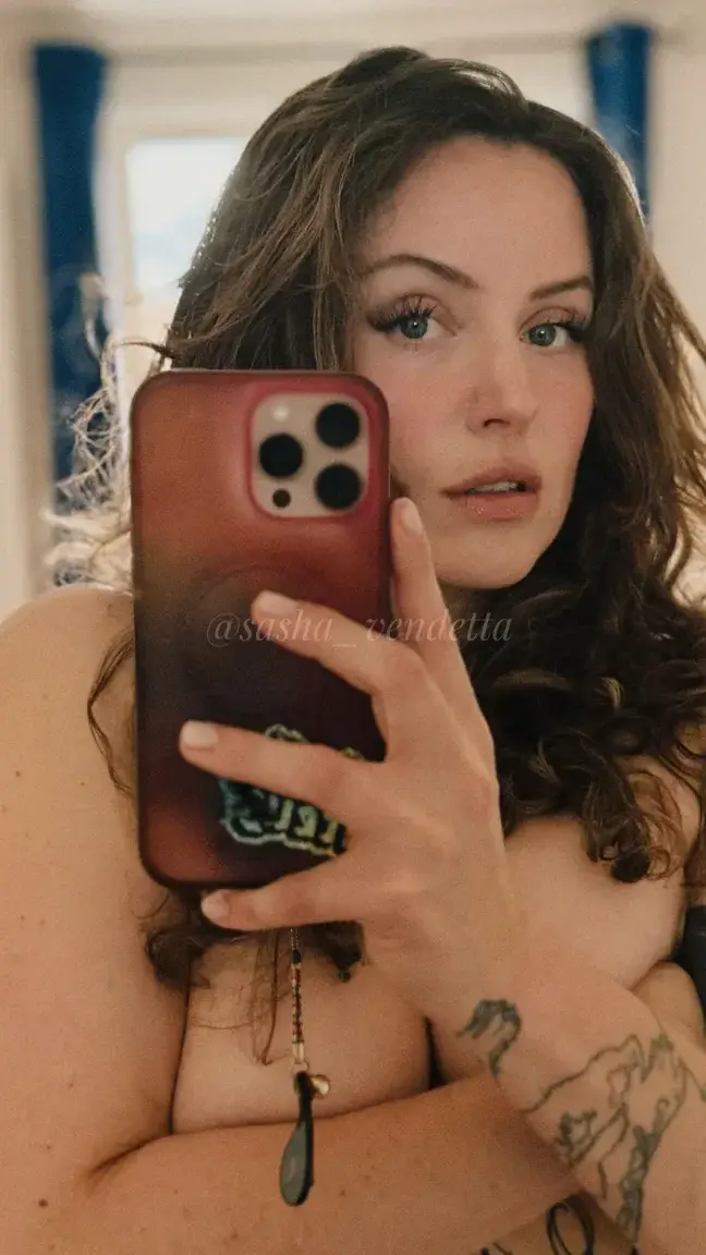 Leak & nude 3 — Sashavendetta