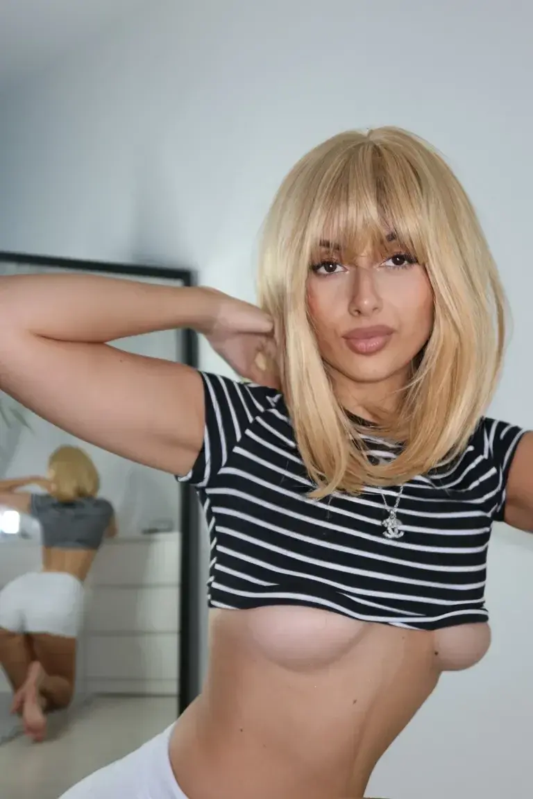 Leak & nude MYM — Tiffanyana : « Tu cliques ou tu imagines » (MYM)