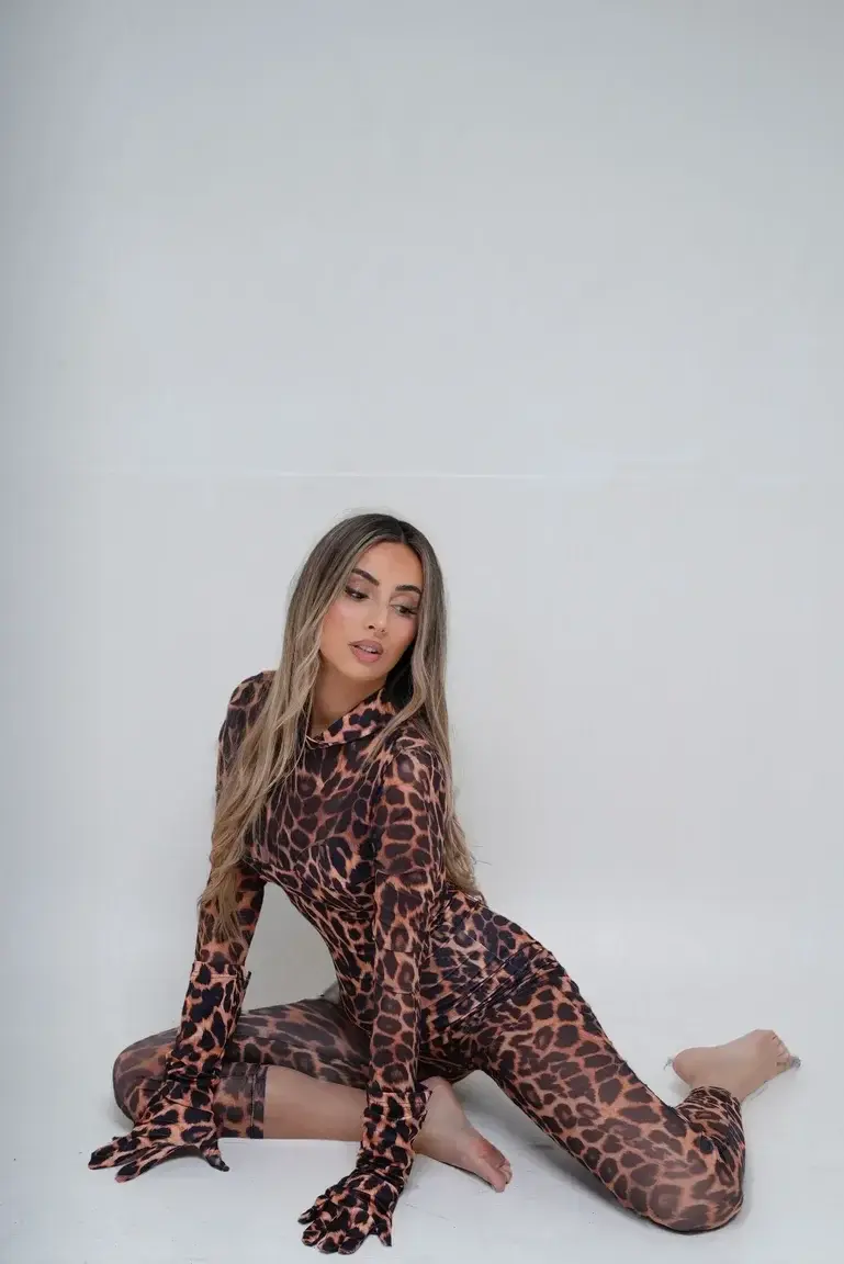 Leak & nude MYM — Tiffanyana : « Tu cliques ou tu imagines » (MYM)
