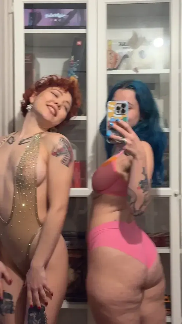 Leak & nude MYM — Krisssmara : « Rejoins moi avec le code KRISS, ton abonnement à 2€ 🦋 » (MYM)