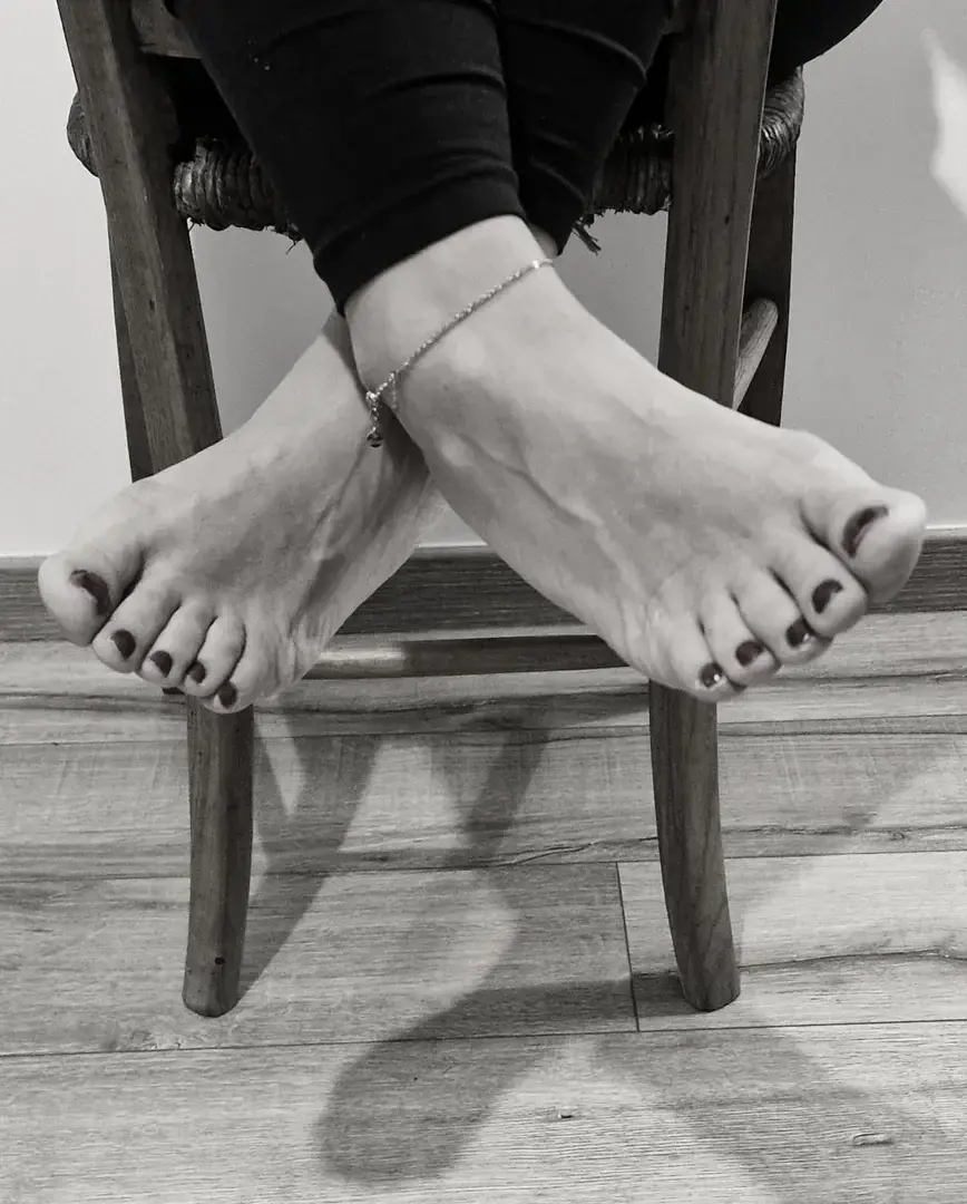 Leak & nude 1 — Pieds-doux38