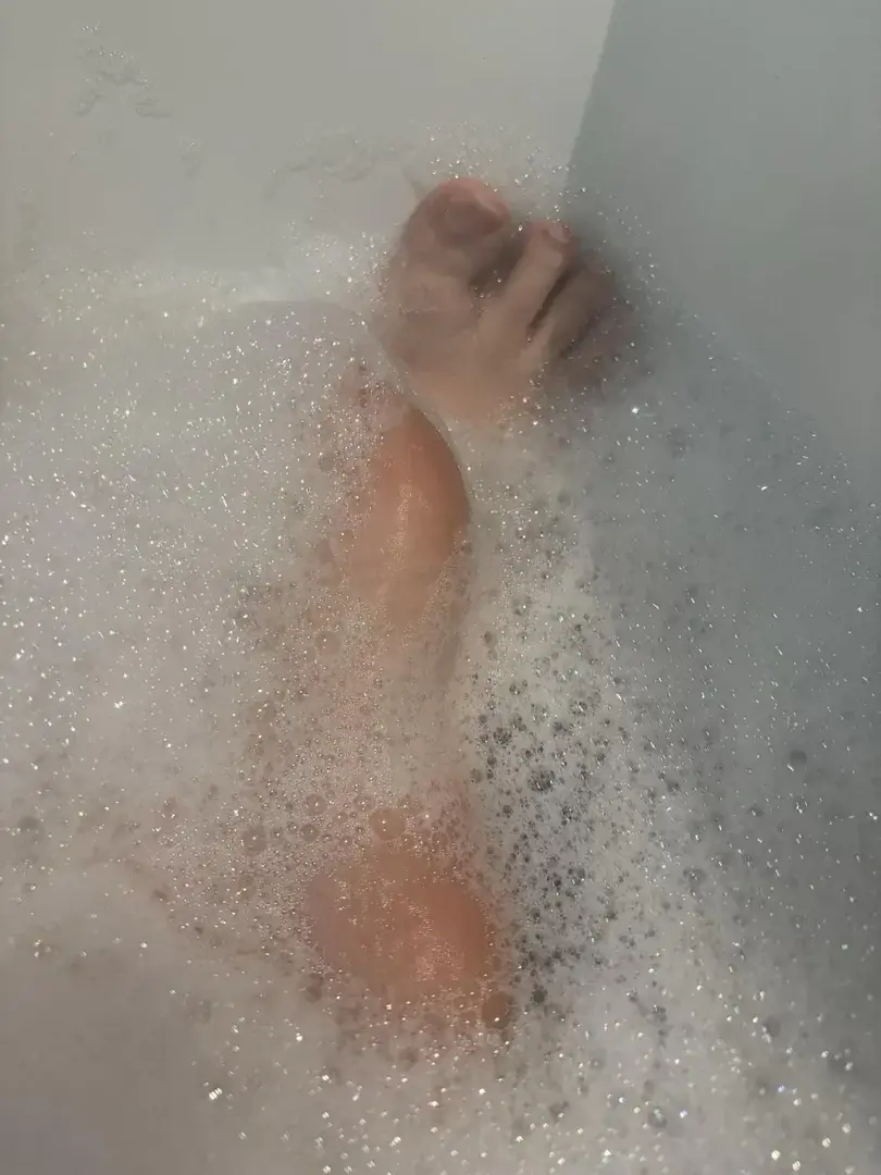 Leak & nude 2 — Les_petons_de_didinou