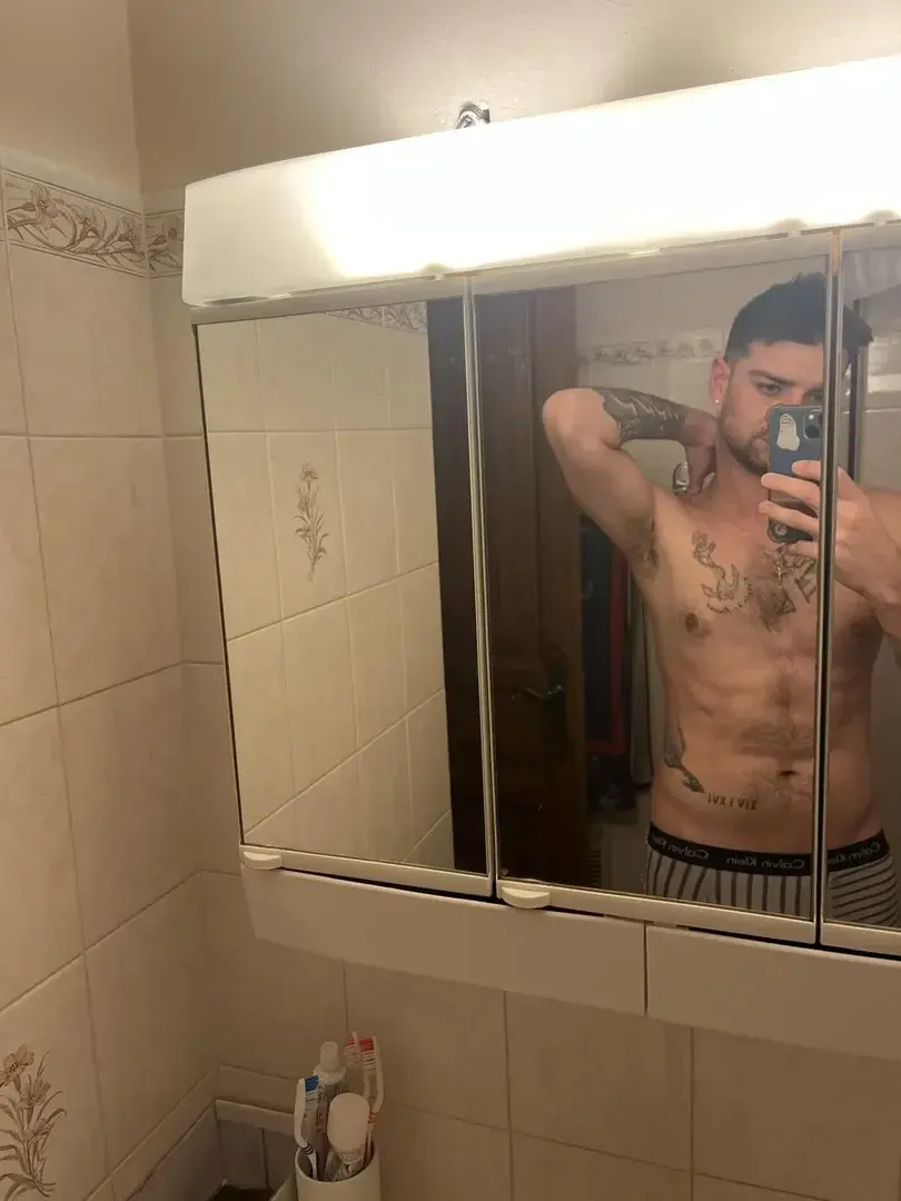 Leak & nude 1 — Julian