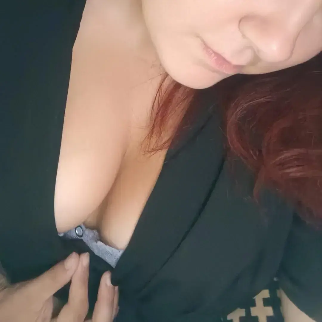 Avatar de Shinelia_sexy_ronde_rousse