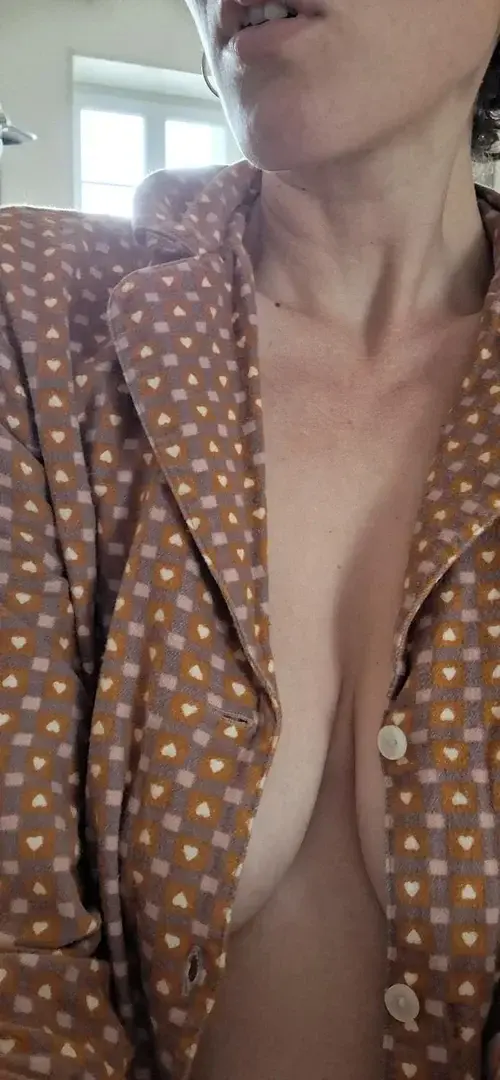 Leak & nude 5 — hairytales