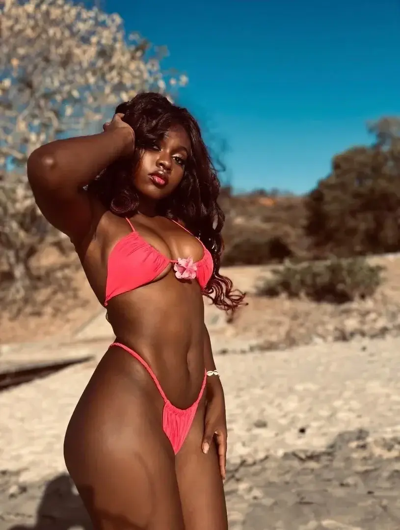 Leak & nude 3 — Sissieee