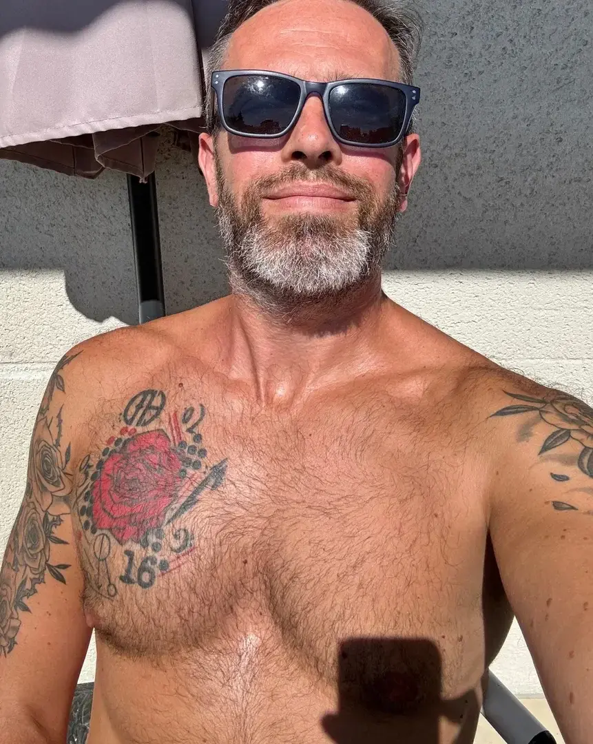 Leak & nude 1 — 40daddy