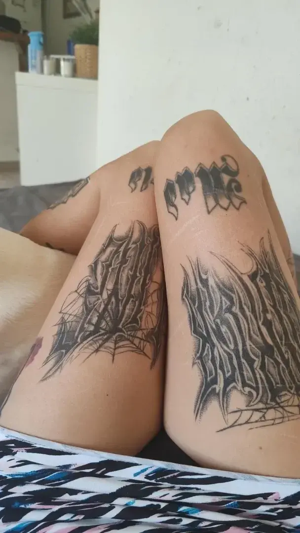 Leak public de Ayumixtrash — « description de la photo » (nude) sur MYM