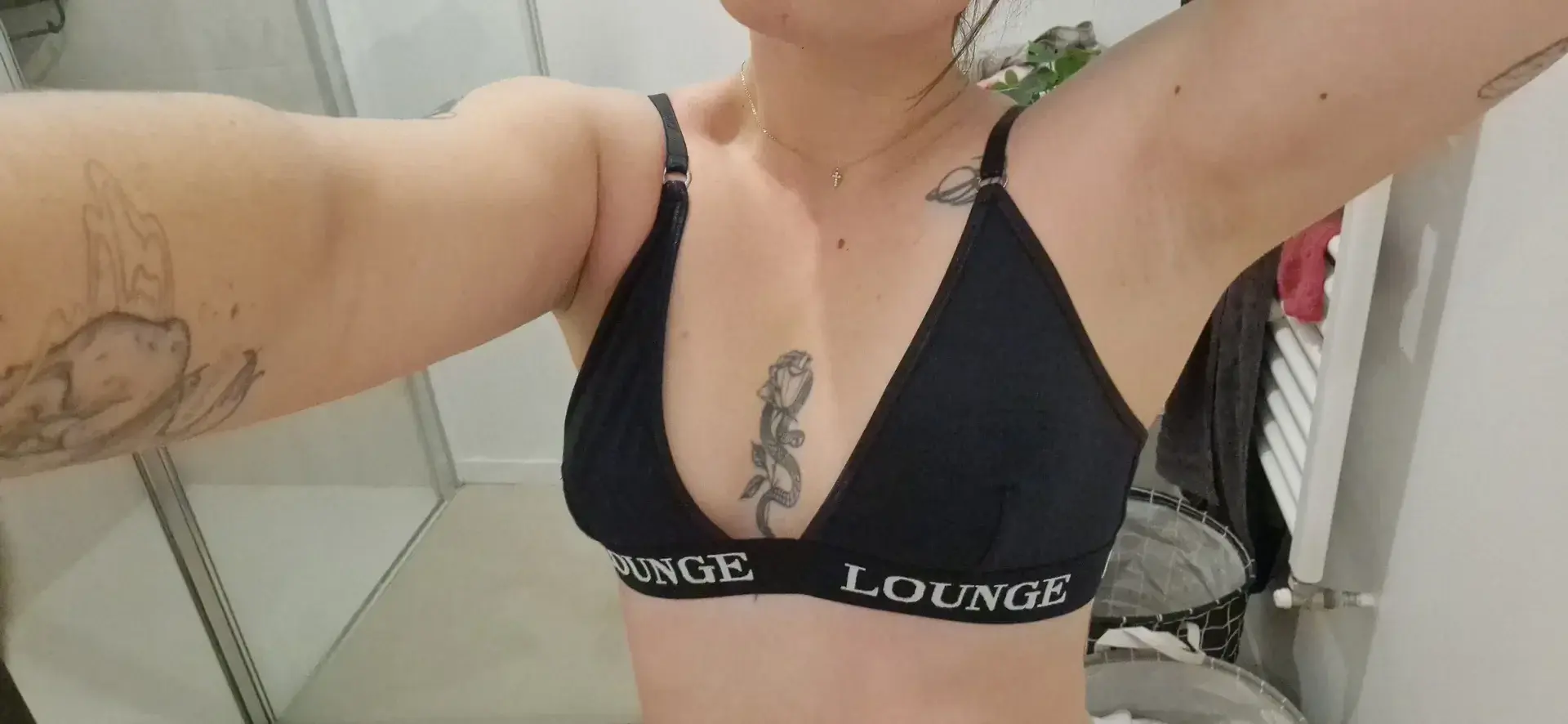 Leak & nude MYM — Jusou : « Toujours avec Lounge 🖤 » (MYM)