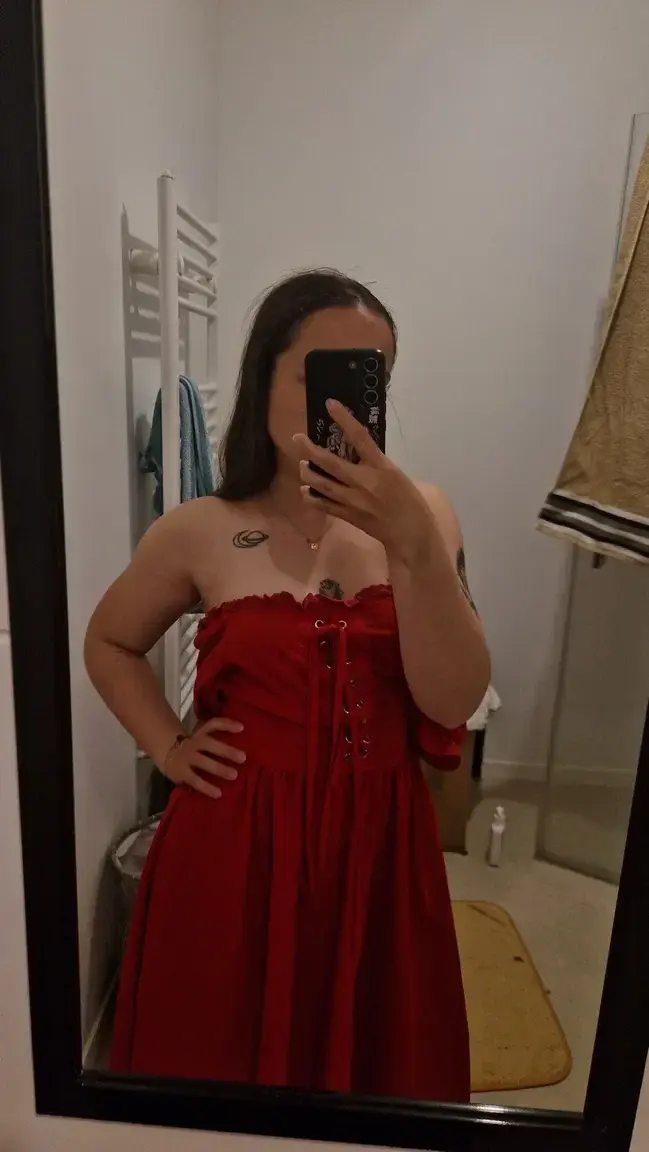 Une robe rouge ❤️