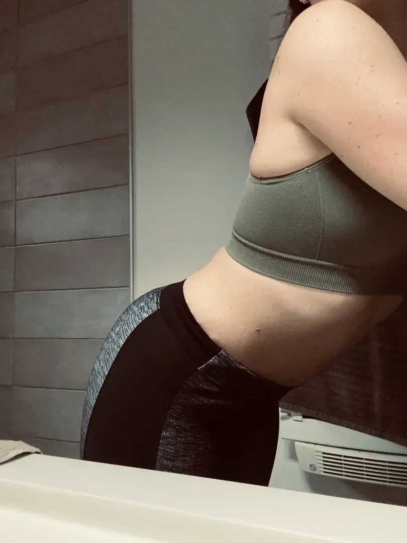 Séance de sportDouche après ? 😈#coquine #fesse