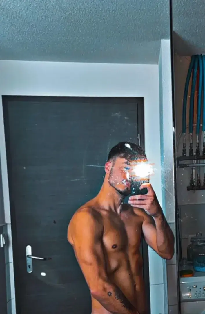 Leak & nude 2 — Mattelemat