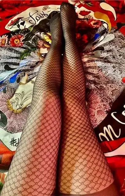 Leak & nude 1 — Littlesensuelfeet