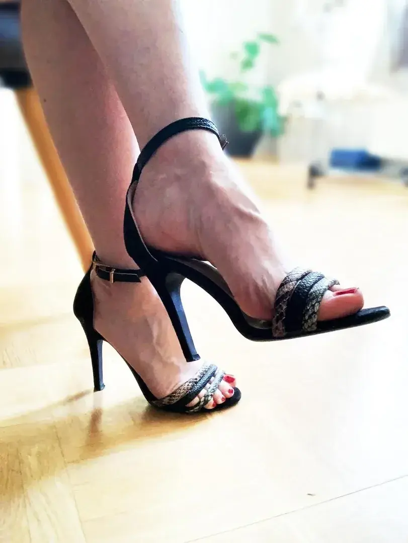 Leak & nude 2 — alison3