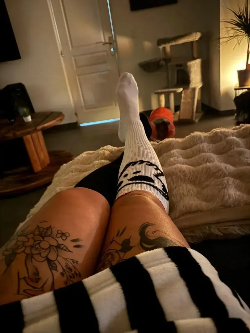 Leak & nude 2 — _magnifeet