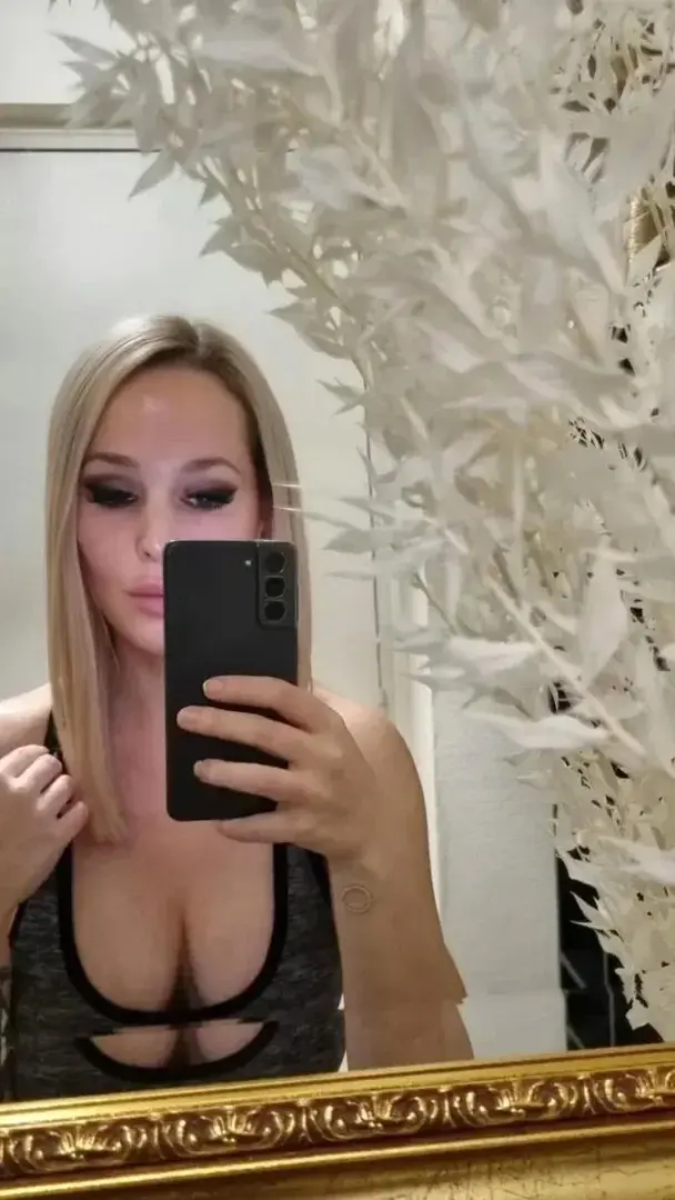 Leak & nude 6 — Poupie