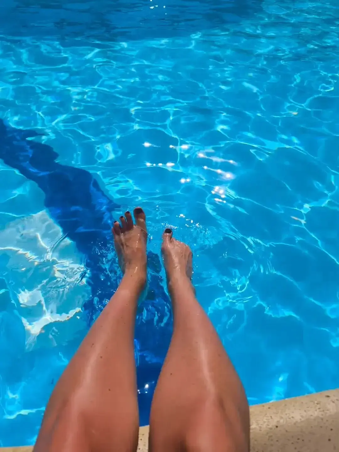 Leak & nude 2 — Laurence_feet_
