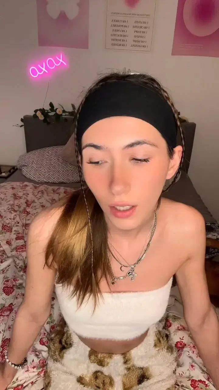 Leak & nude 2 — Feelenaa
