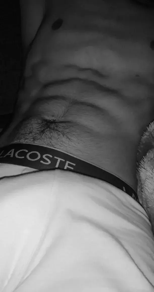 Salut ! Petite photo de présentation de Rick !À bientôt pour plus de pépites 🔥
