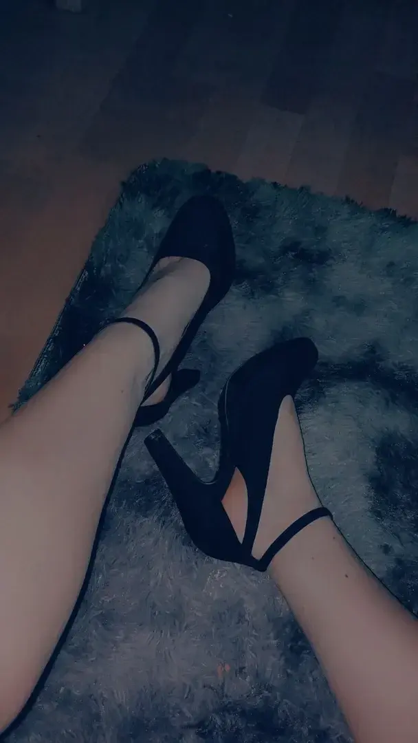 Leak & nude 4 — Lespetitspiedsglamour