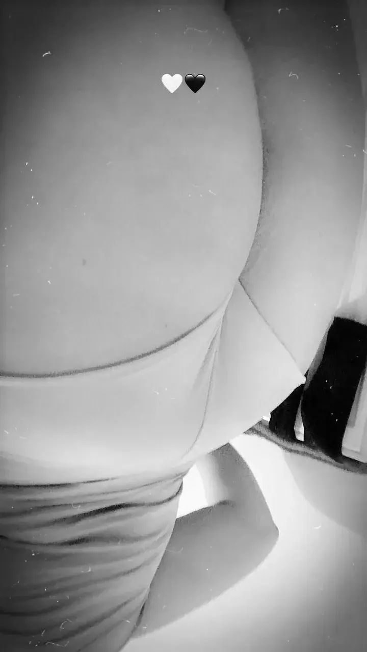 Leak & nude 1 — Lovetherapy