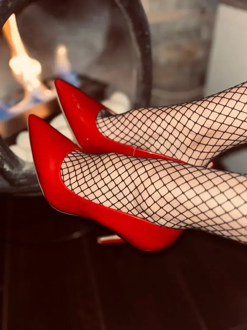 Leak & nude 1 — Escarpinrouge_lylou