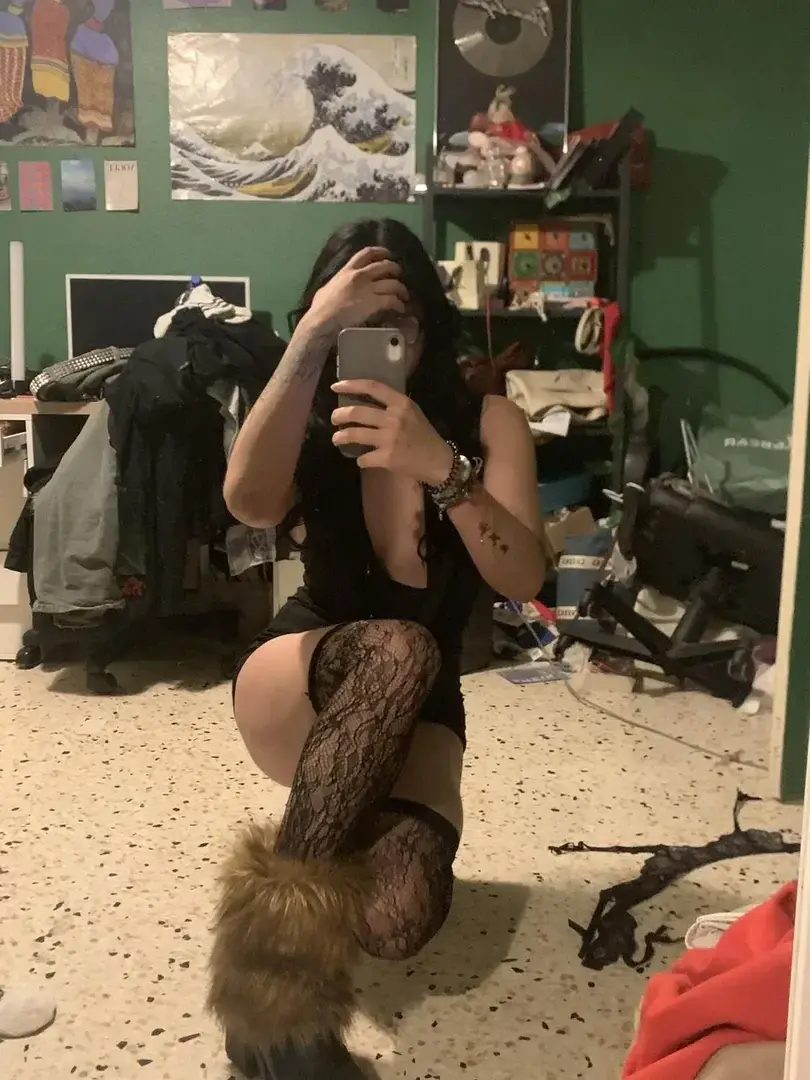 Leak & nude 2 — L_