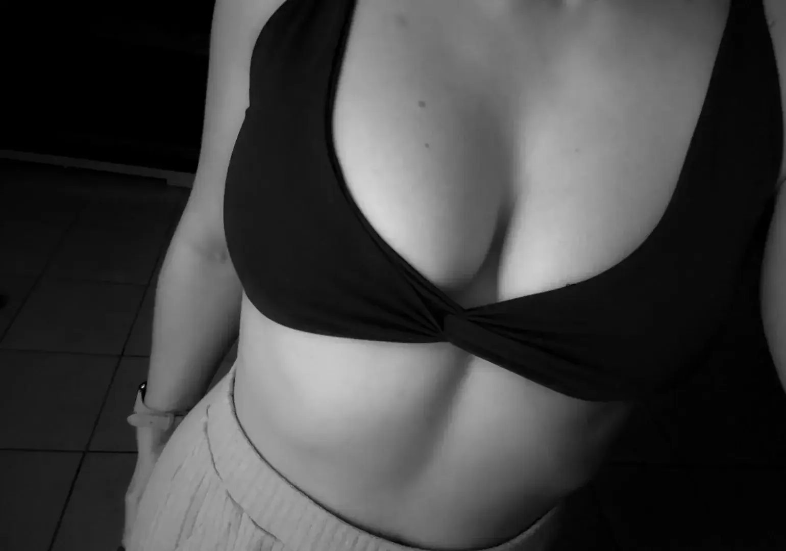 Leak & nude 15 — Passionately