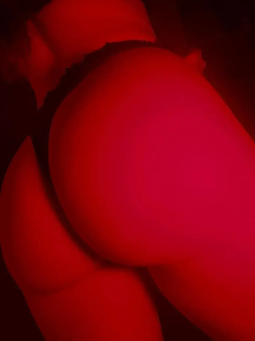 Leak & nude 11 — Passionately