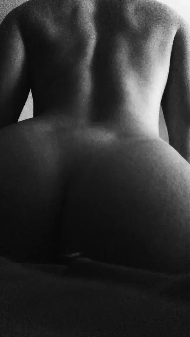 Leak & nude 12 — Passionately