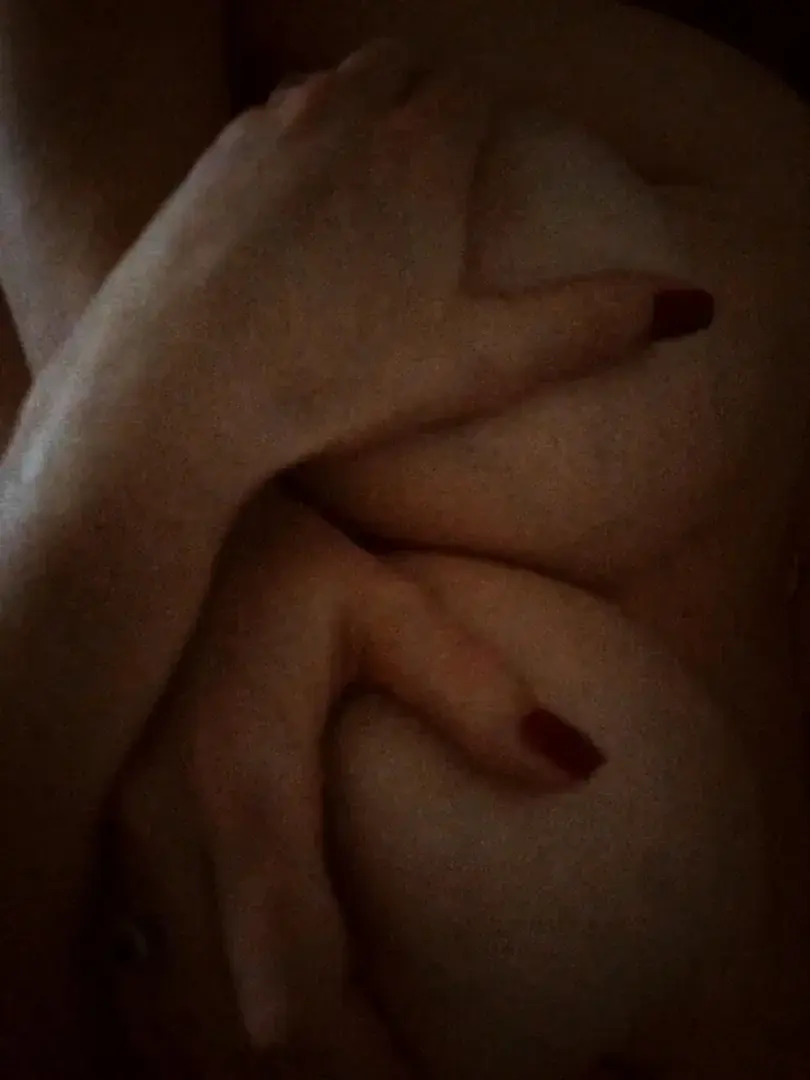 Leak & nude 2 — Laurasex