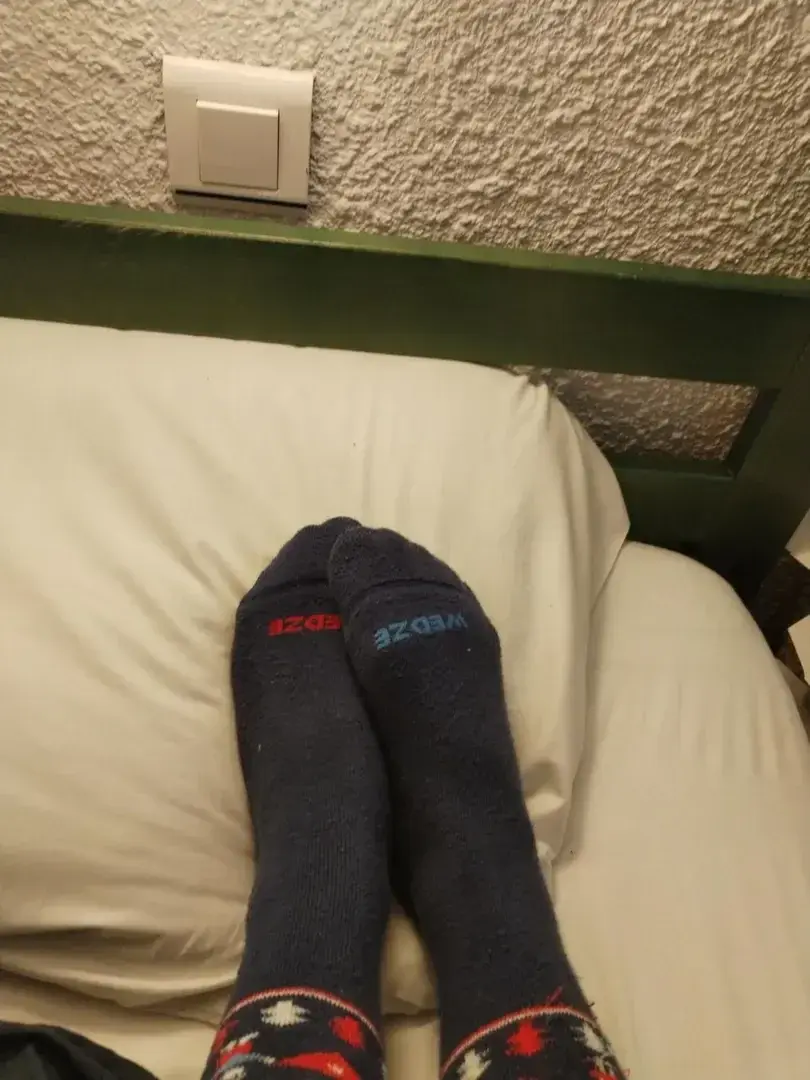 Leak & nude 2 — pedilove_in_france